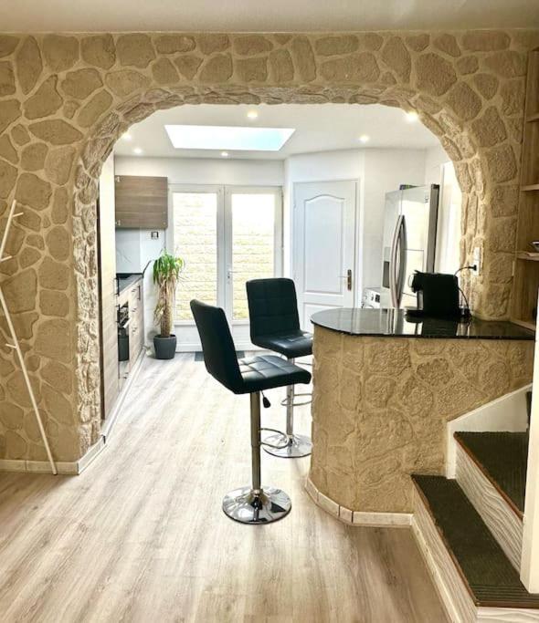 Une Belle Maison Avec 2 Chambre Croix Eksteriør billede